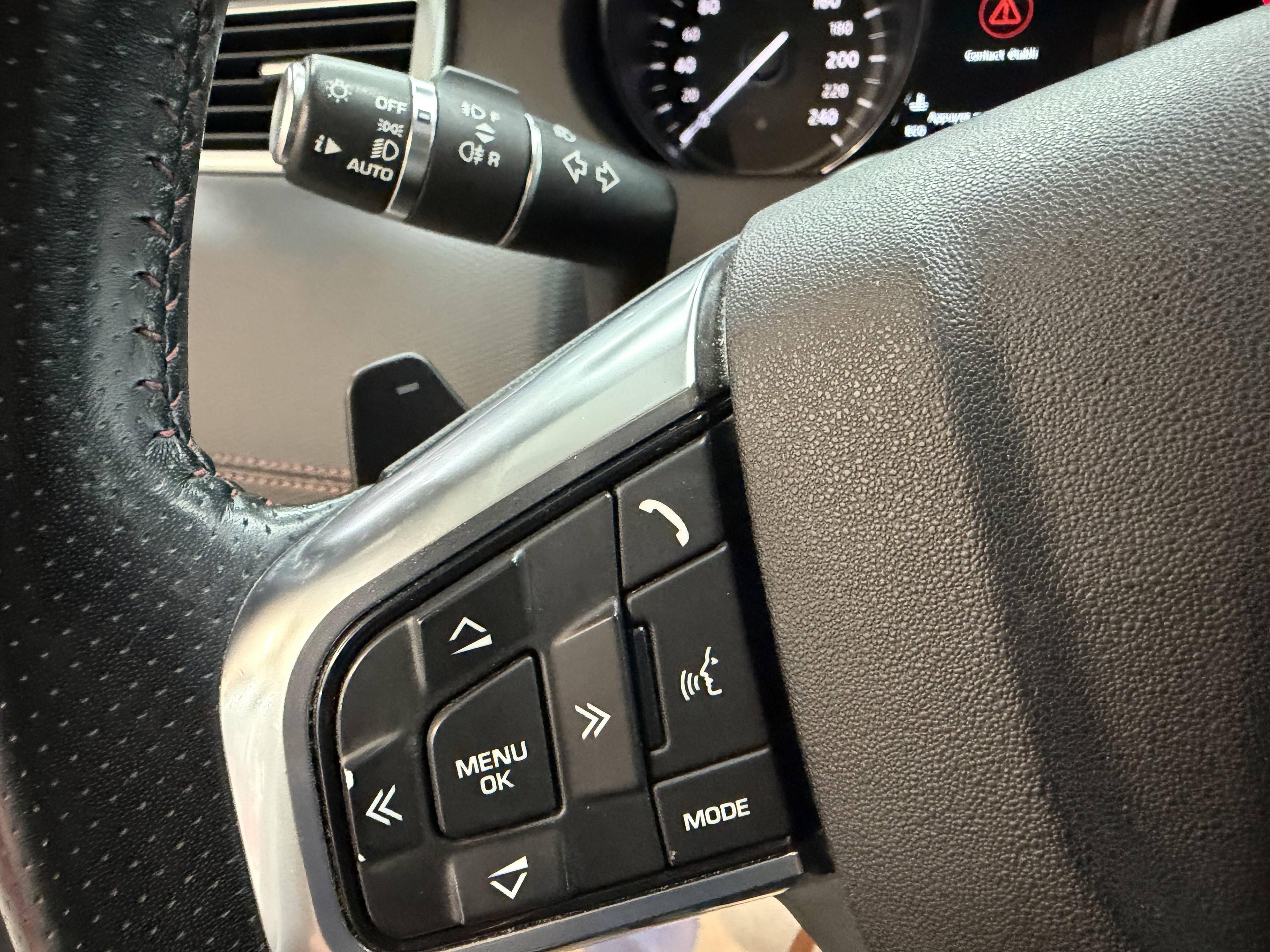 LAND-ROVER DISCOVERY SPORT