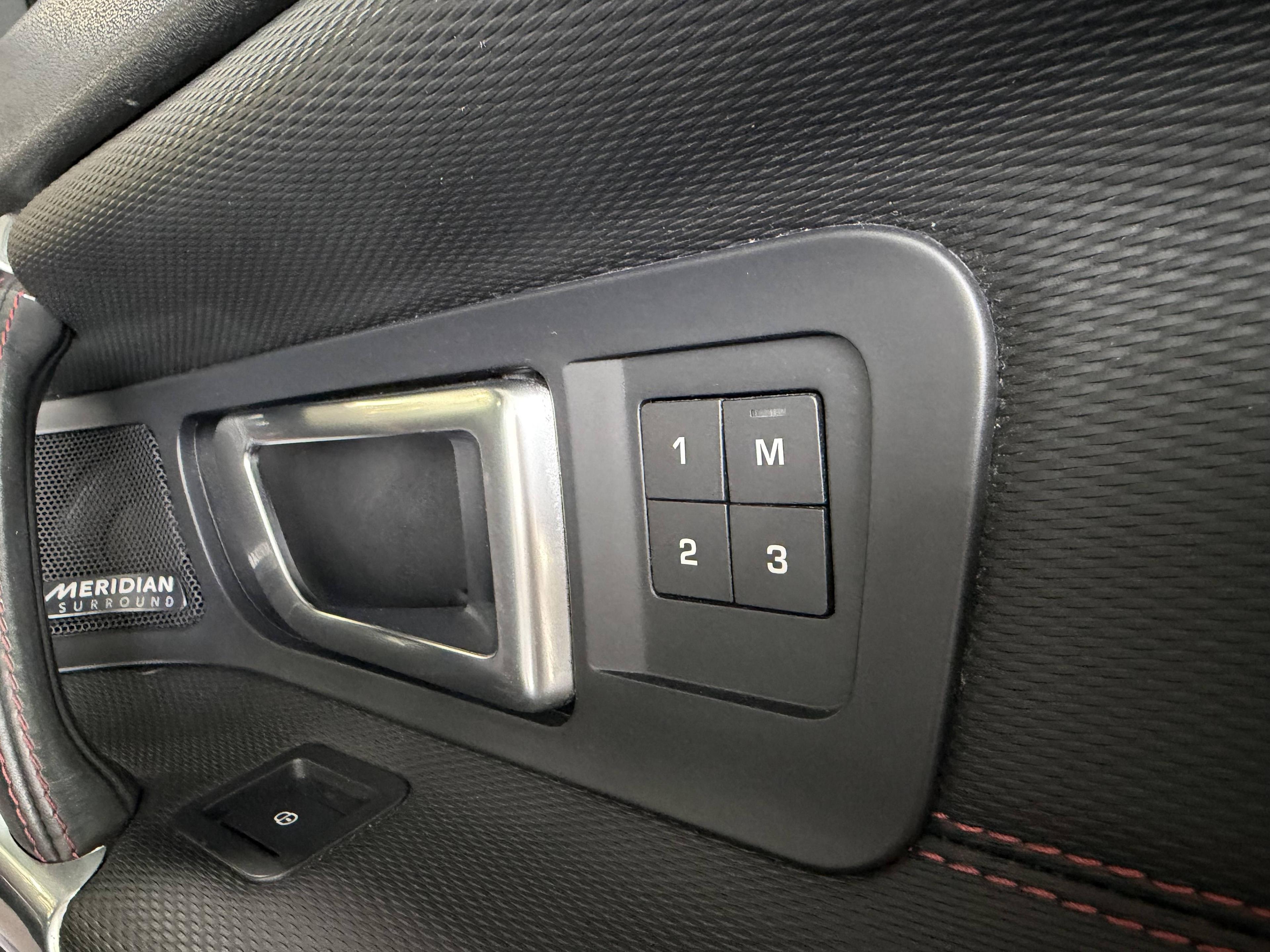 LAND-ROVER DISCOVERY SPORT