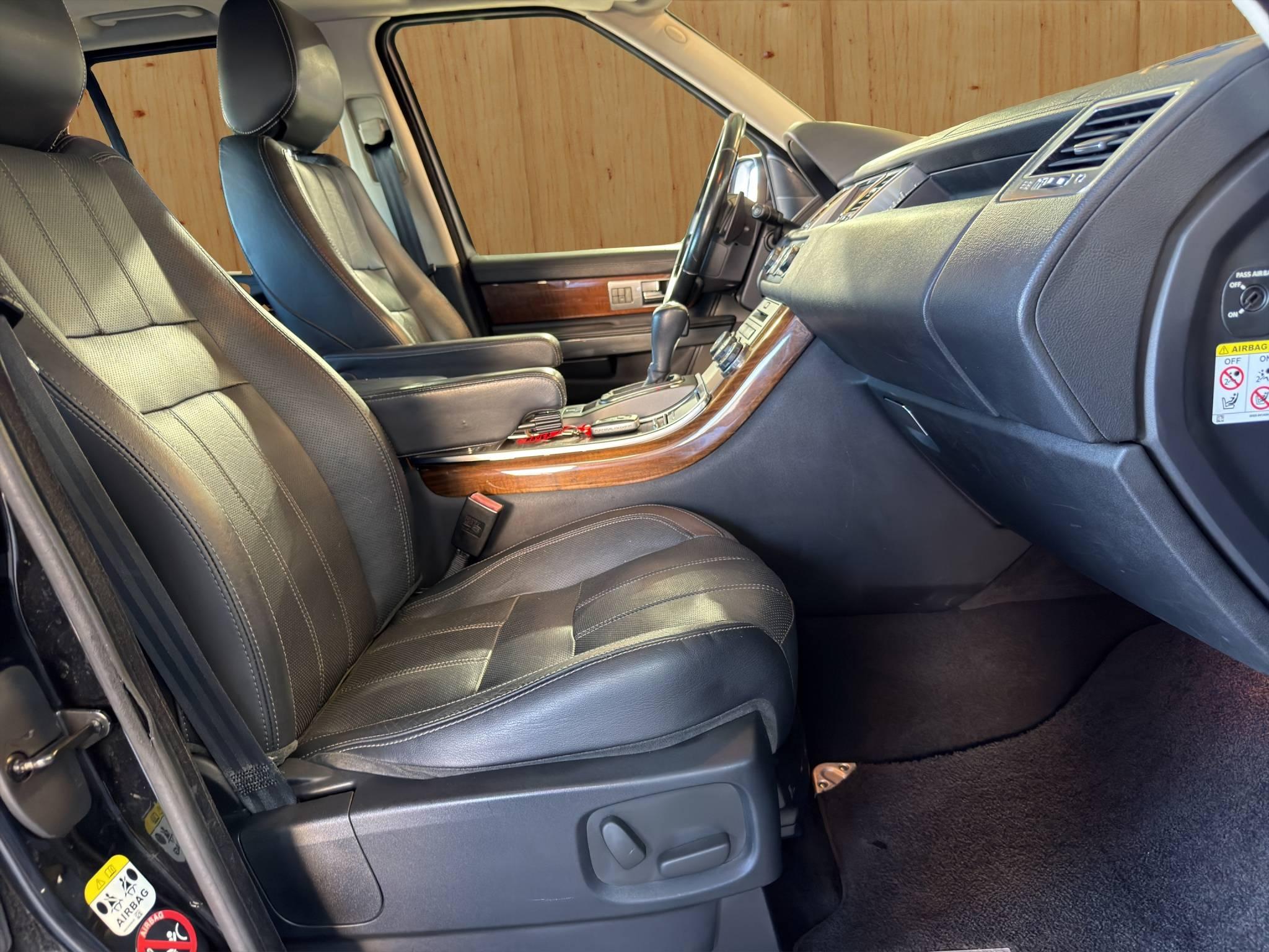 LAND-ROVER RANGE ROVER SPORT
