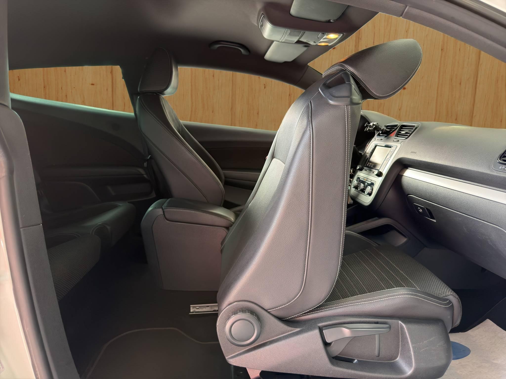 VOLKSWAGEN SCIROCCO