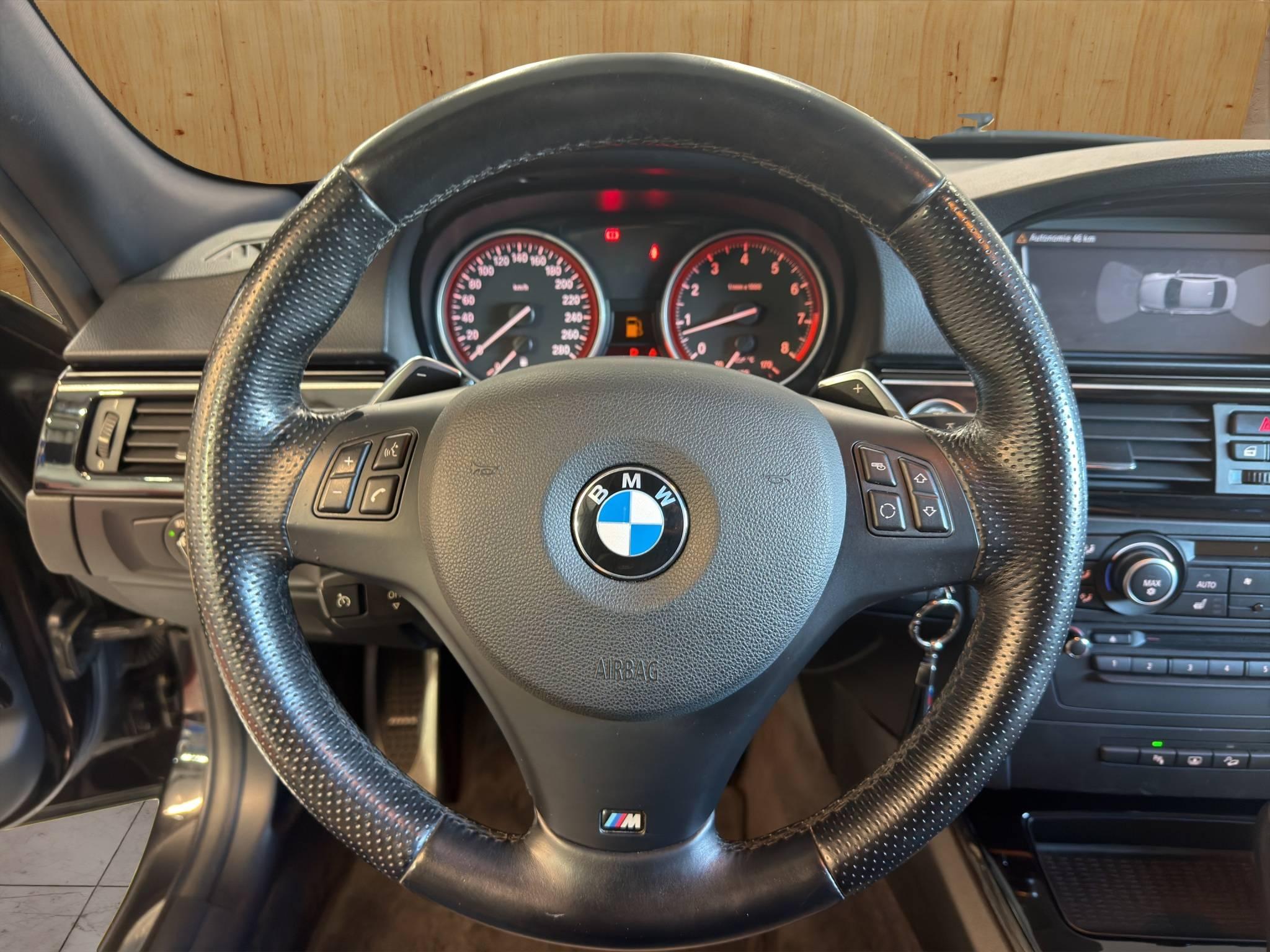 BMW SÉRIE 3