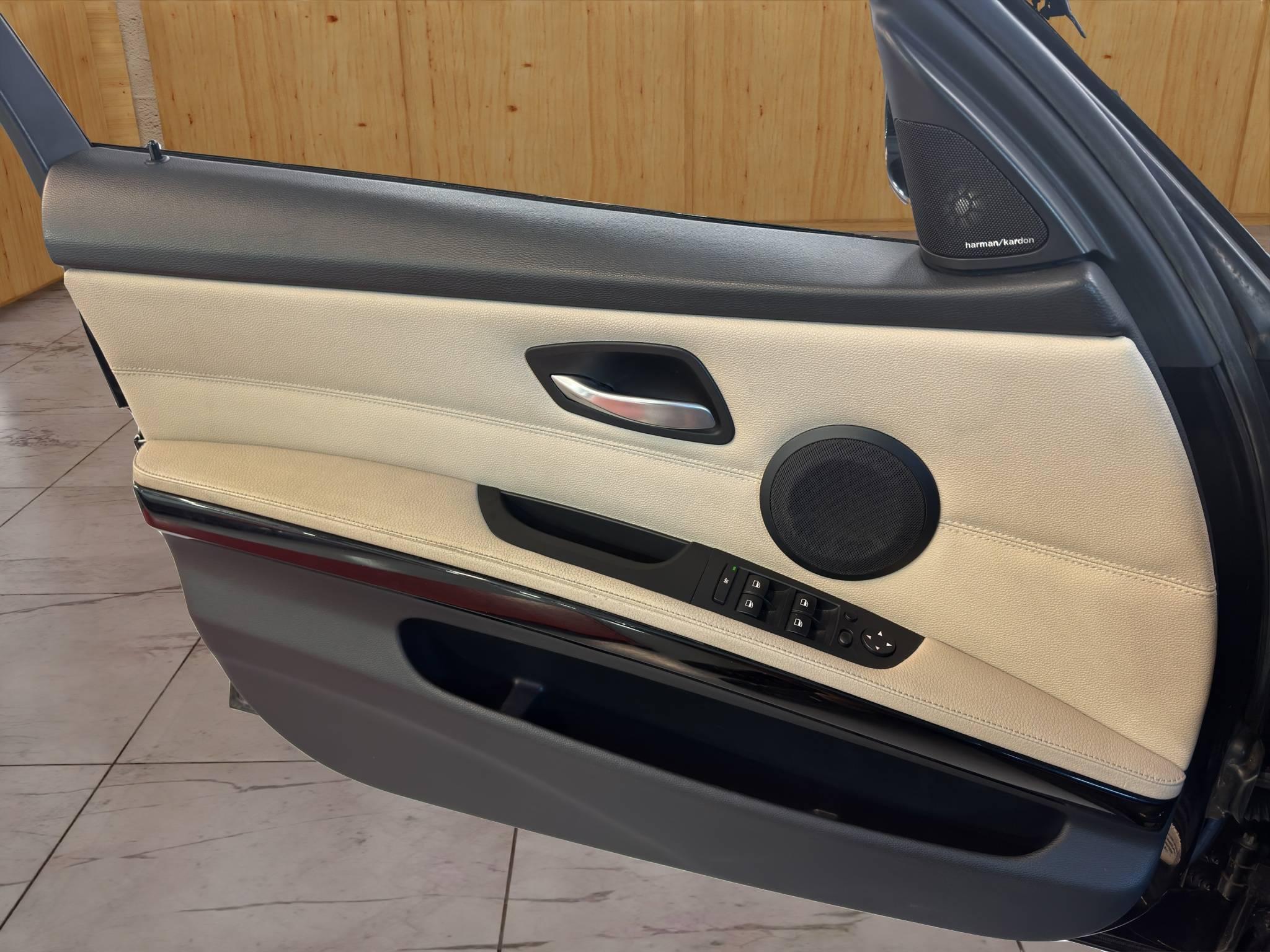 BMW SÉRIE 3