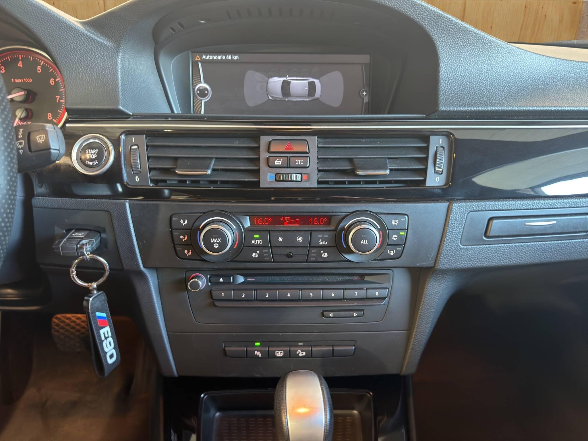 BMW SÉRIE 3